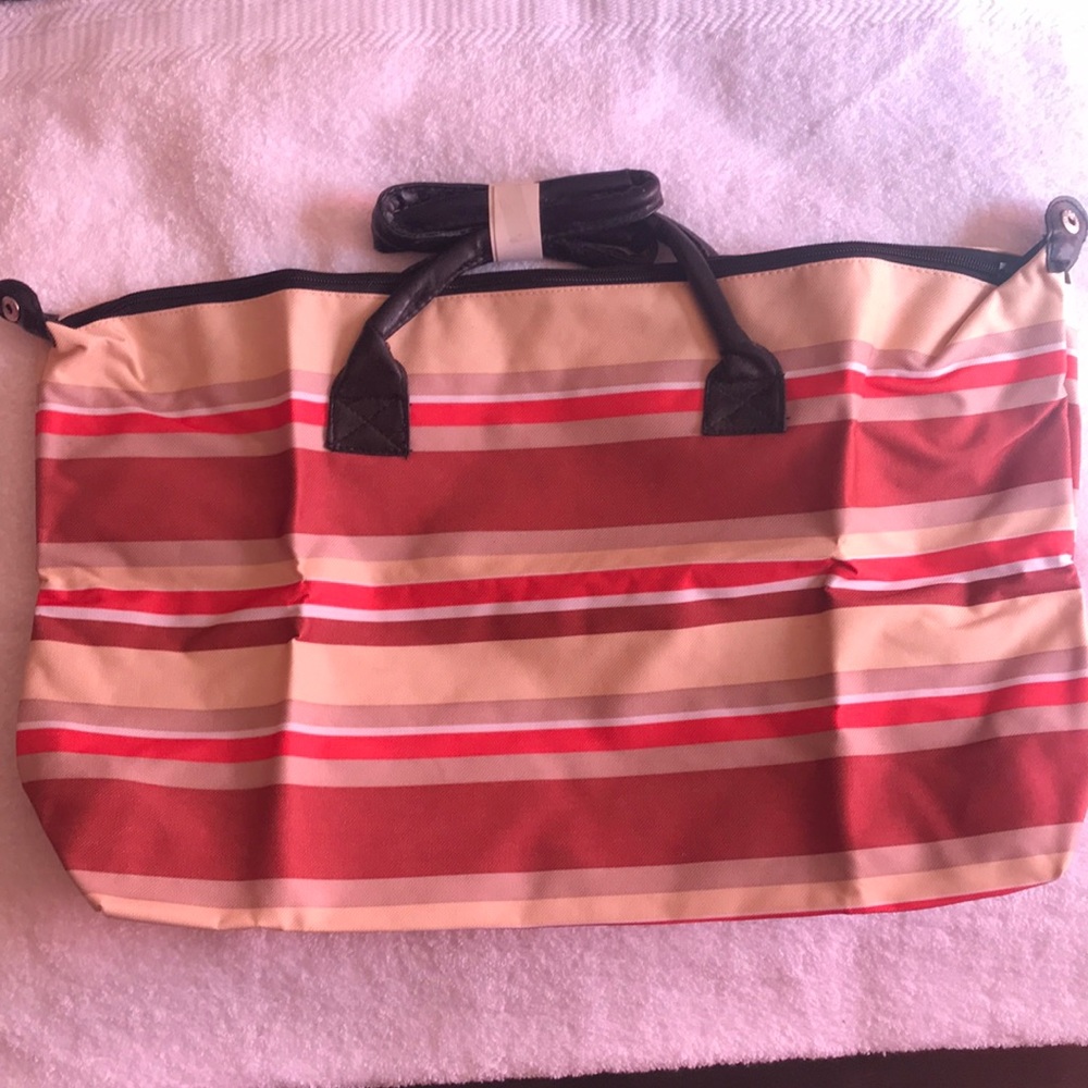 Brand new Duffle tote/ handbag/travel bag